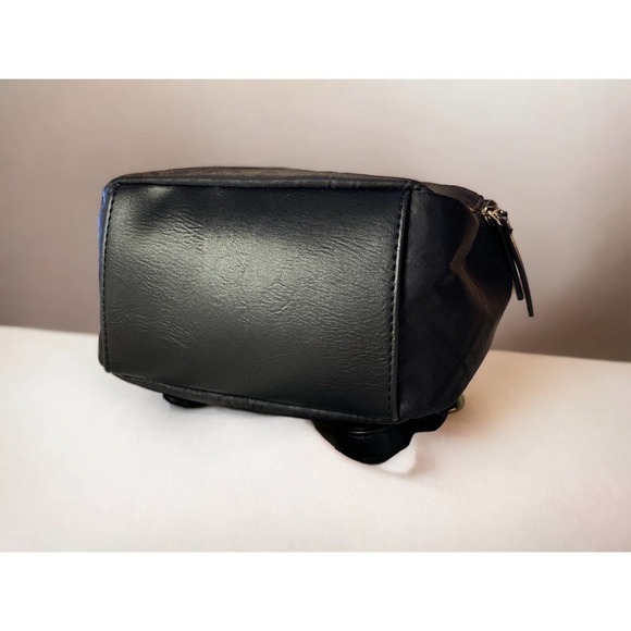 Tommy Hilfiger Mini Backpack Black. NWOT - Picture 6 of 8